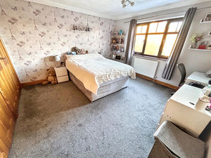 Bedroom- click for photo gallery